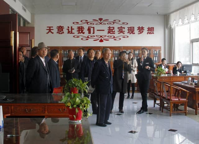 兗州區(qū)人大、政協(xié)領導蒞臨天意機械參觀考察